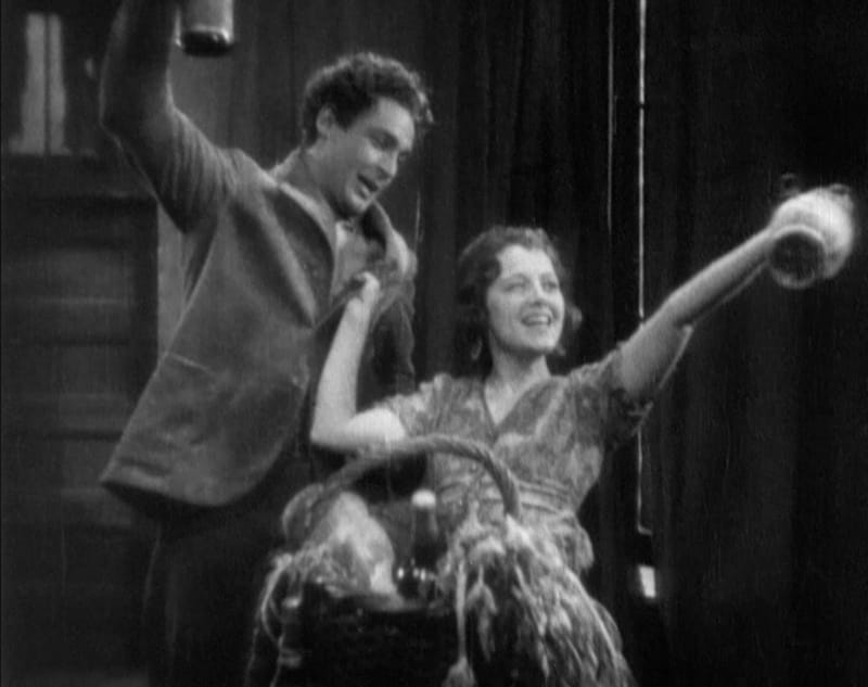 Street Angel (1928)