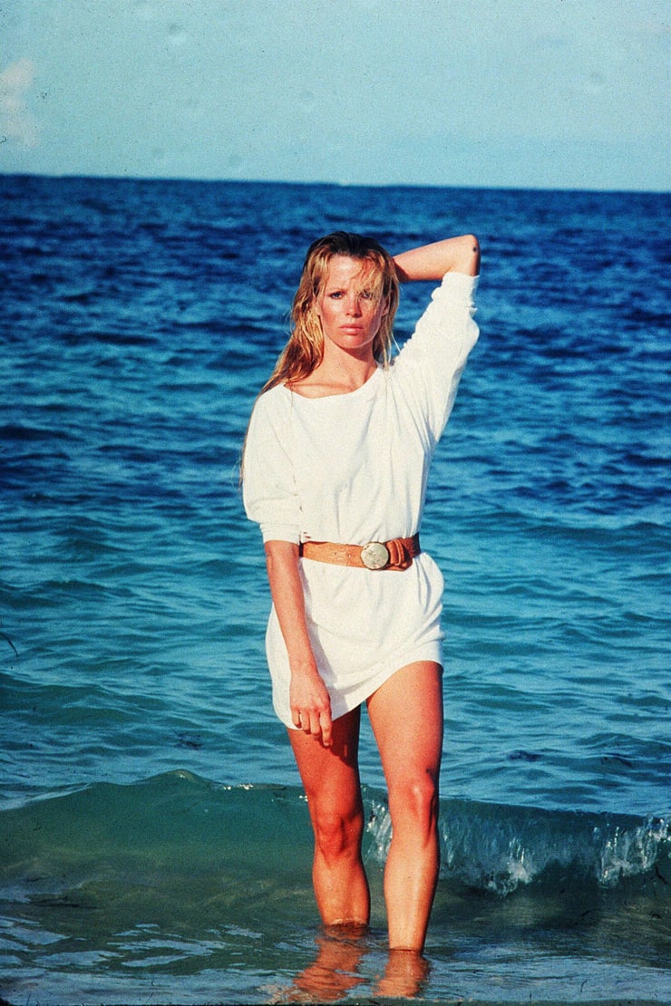 Picture Of Kim Basinger