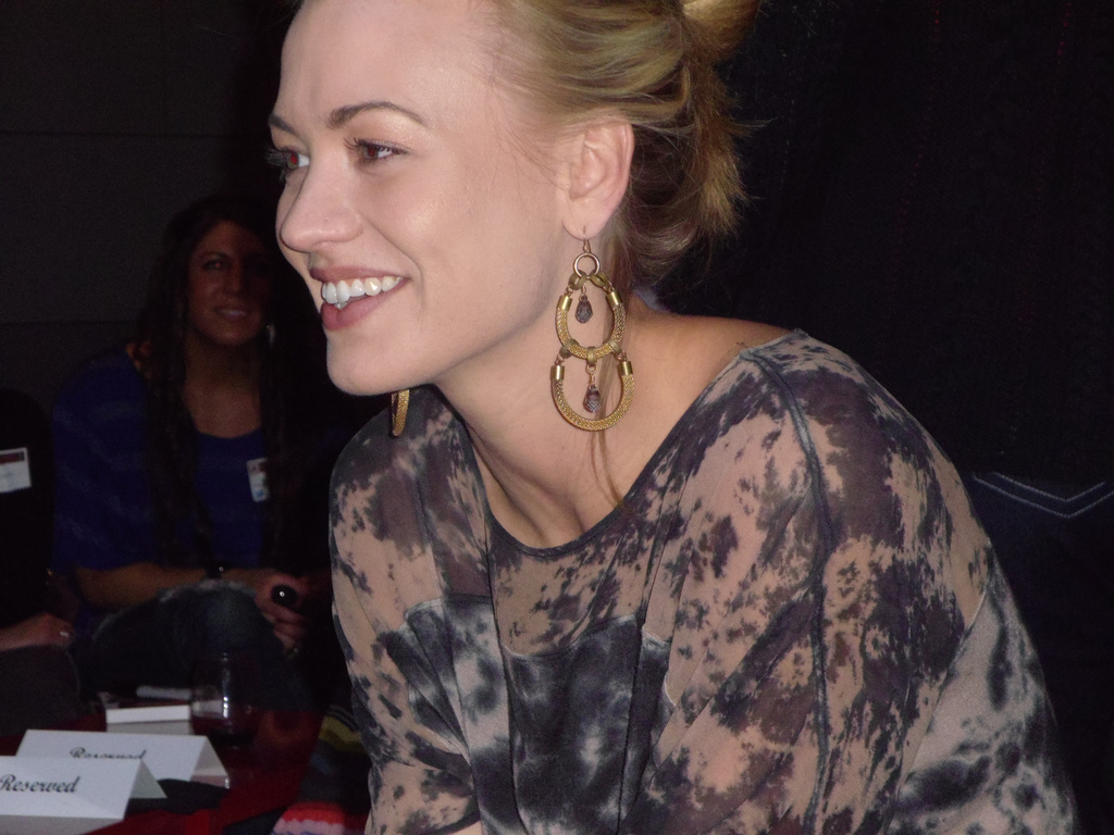 Yvonne Strahovski