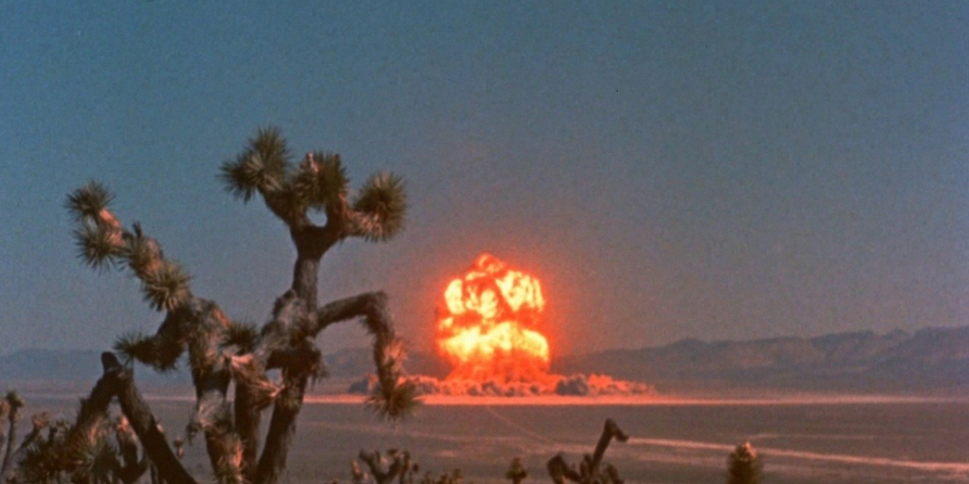 Koyaanisqatsi (1982) Koyaanisqatsi (1982)