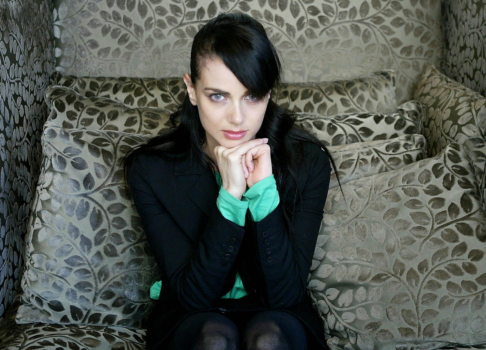 Mia Kirshner