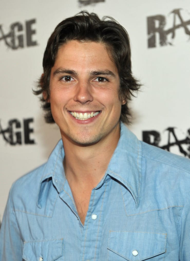 Next photo of Sean Faris