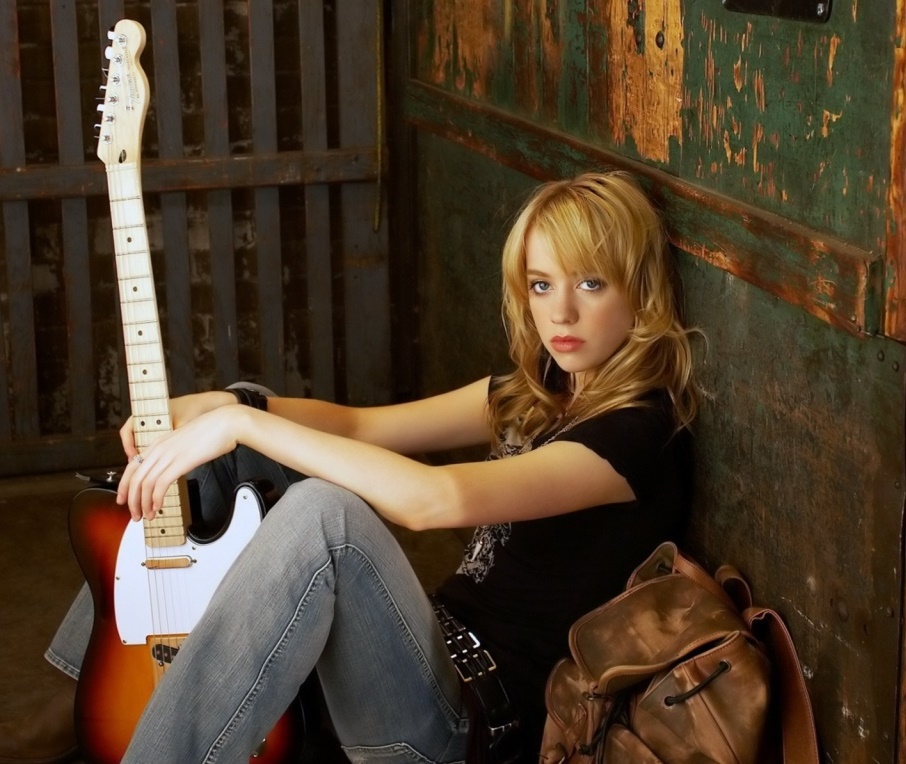 Alexz Johnson Alexz Johnson