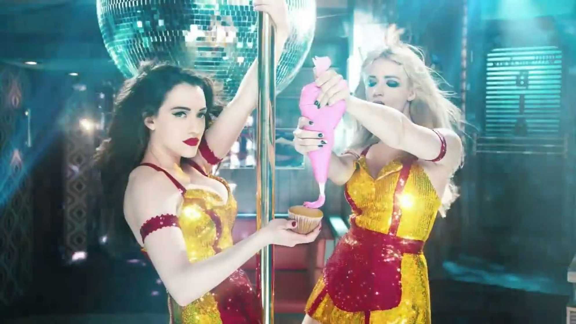 Kat Dennings Kat Dennings
