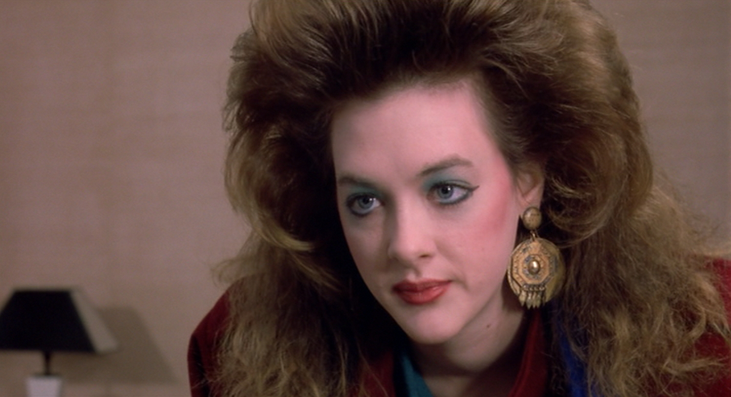 Joan Cusack friends with money