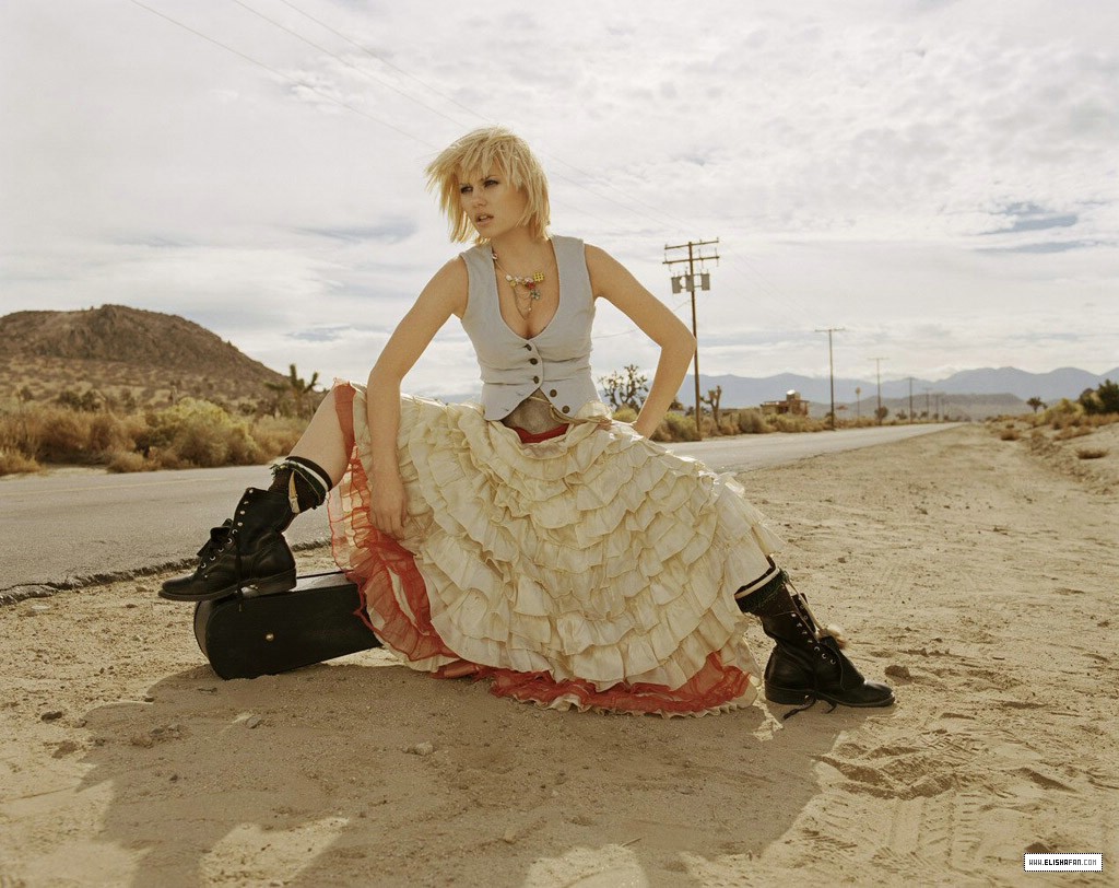 Elisha Cuthbert Elisha Cuthbert