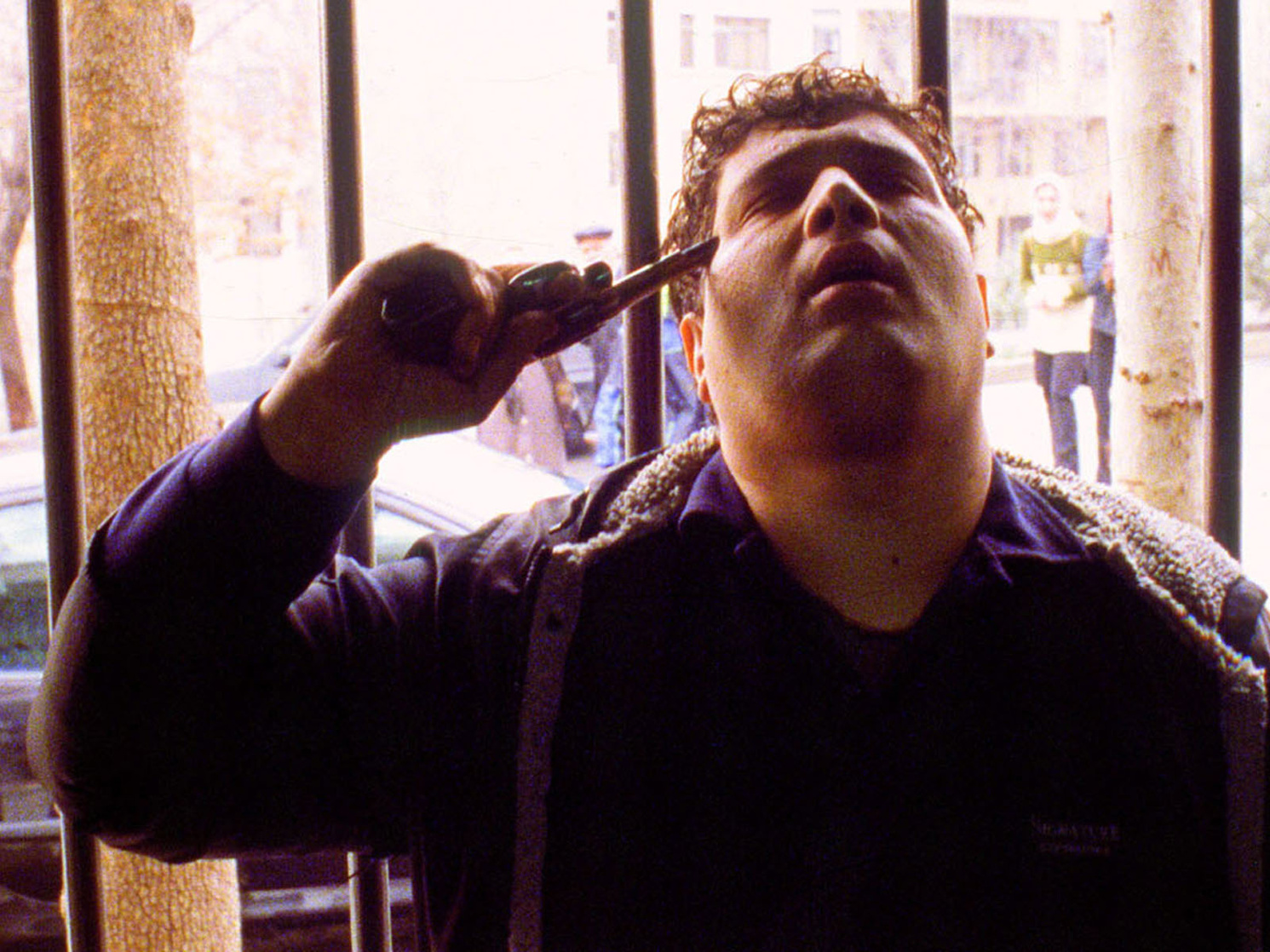 Crimson Gold (2003)