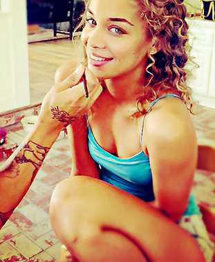 Picture of Jasmine Sanders
