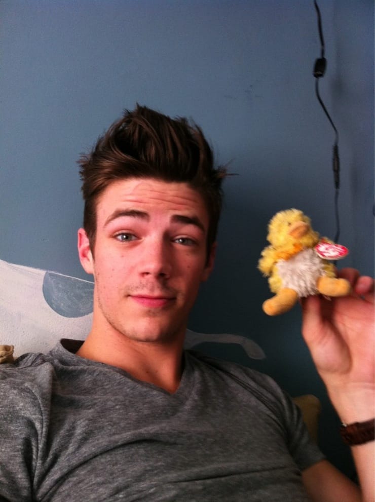 Next photo of Grant Gustin