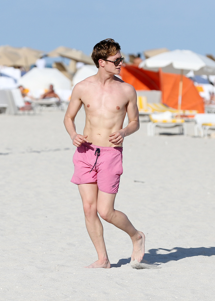 Picture of Ed Speleers