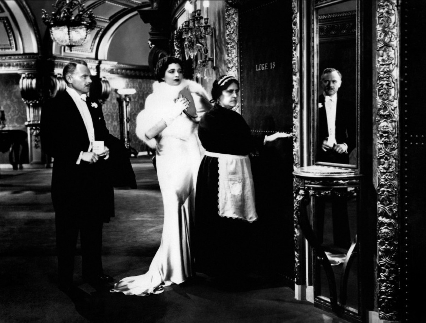 Trouble in Paradise (1932) Trouble in Paradise (1932)