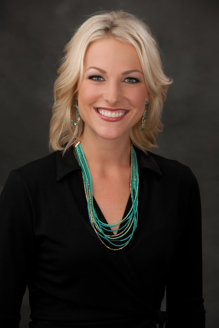 Picture of Lindsay Czarniak