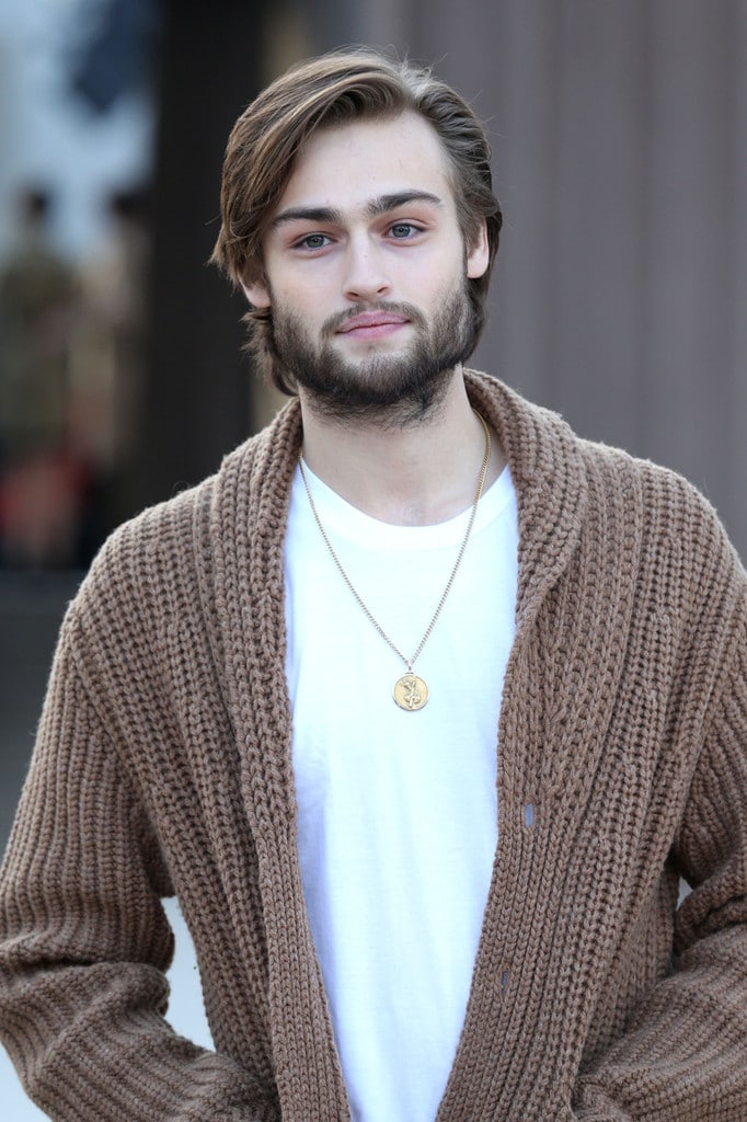 Douglas Booth pip