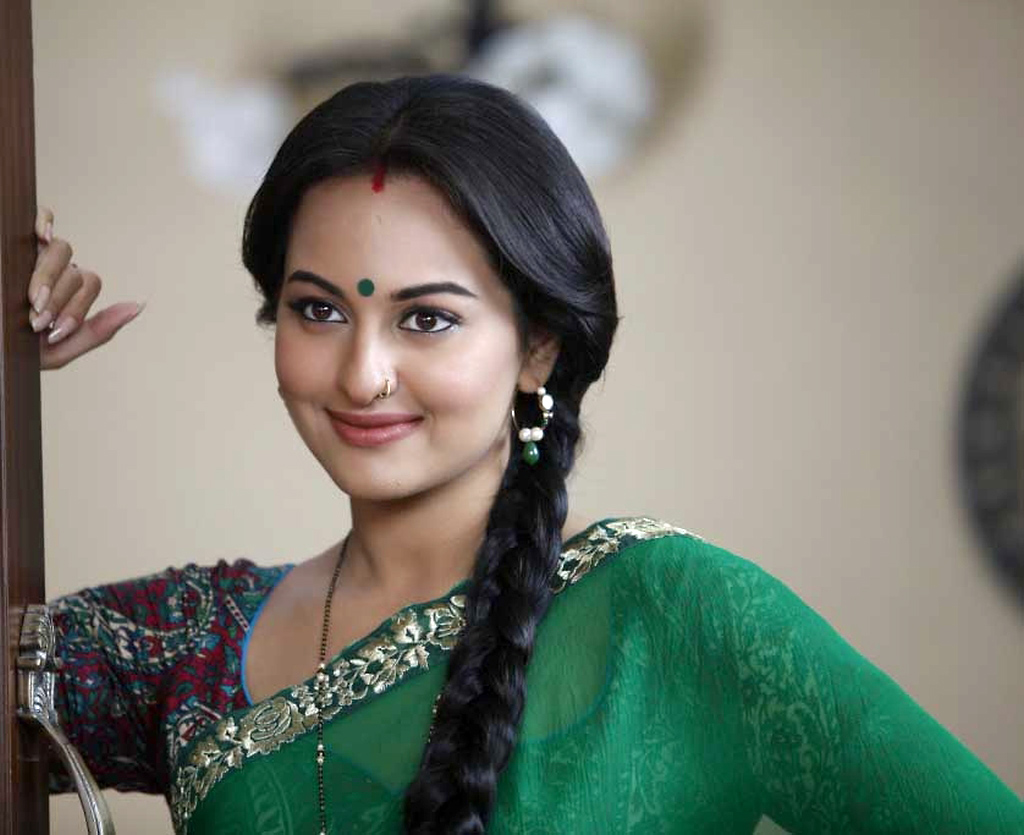 Sonakshi Sinha Sonakshi Sinha