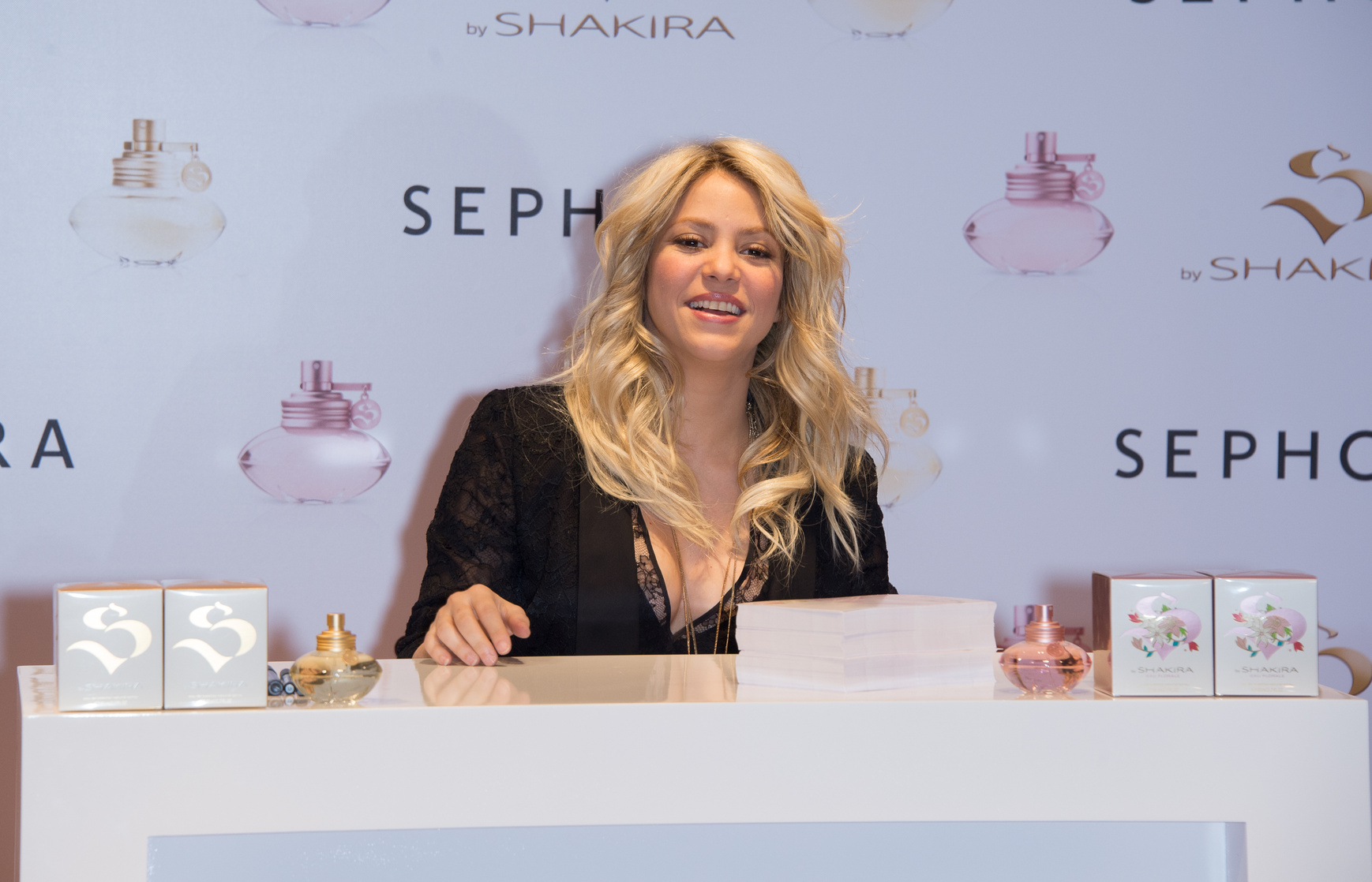 Shakira Shakira