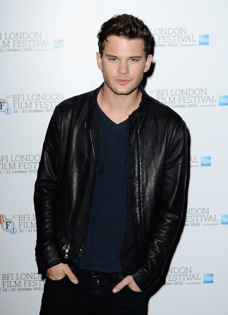 Picture of Jeremy Irvine