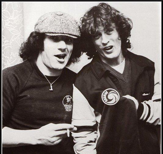 angus-young-image