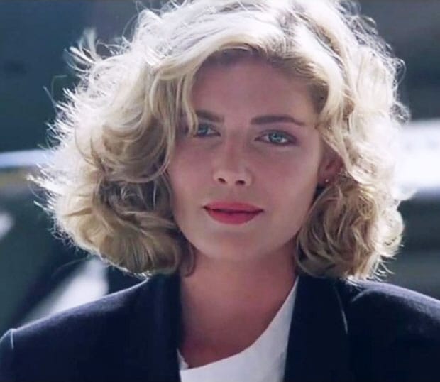Picture of Kelly McGillis.