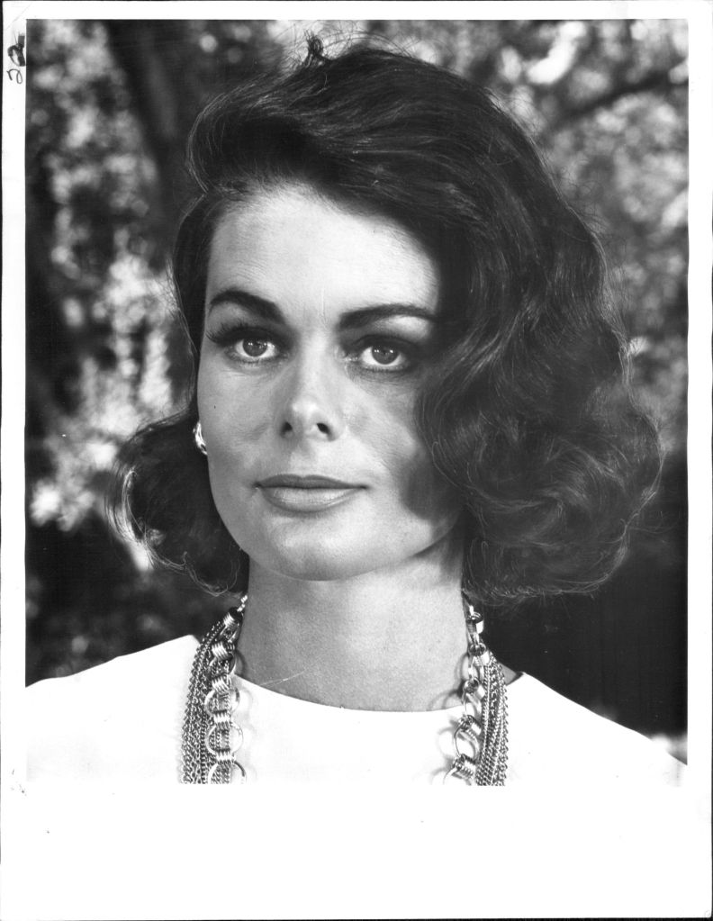Dee Hartford pics picture Dee Hartford