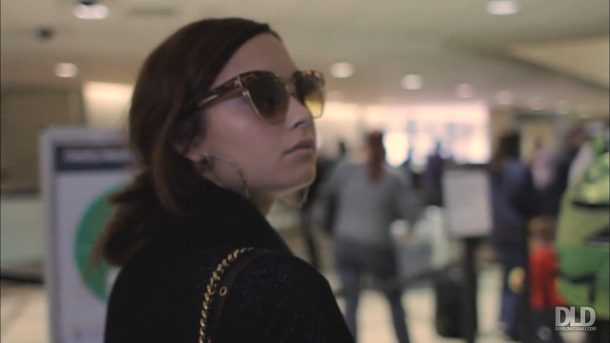 Demi Lovato: Stay Strong