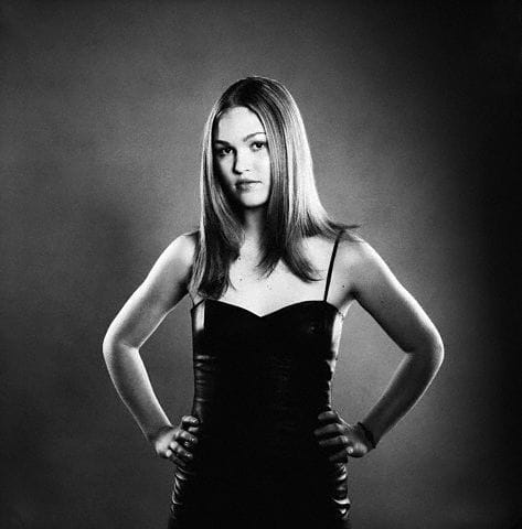 Julia Stiles image