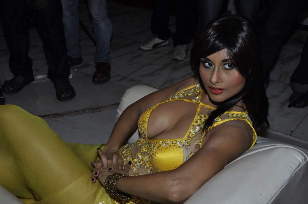 Aiysha Saagar Aiysha Saagar