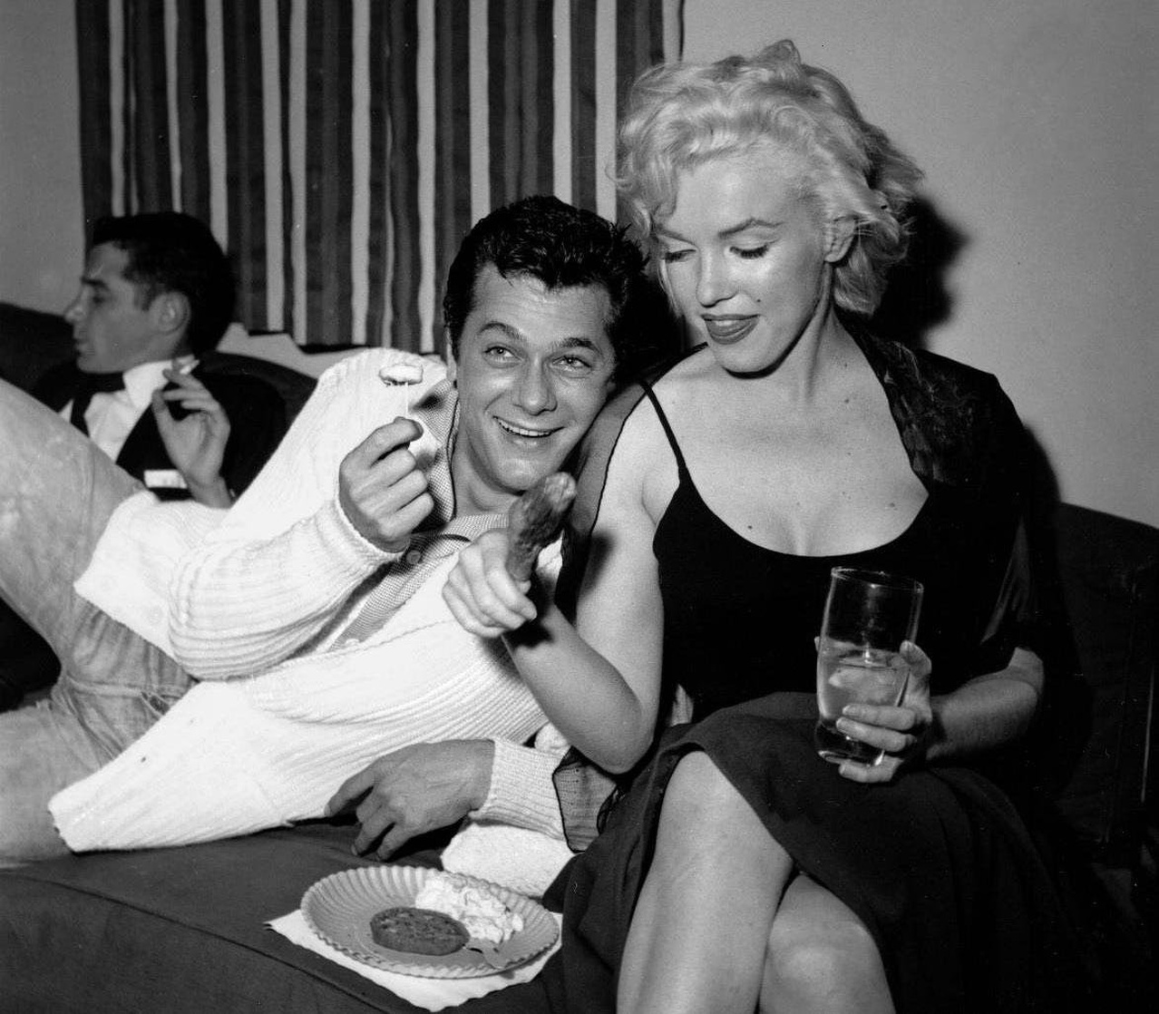 Marilyn Monroe Marilyn Monroe