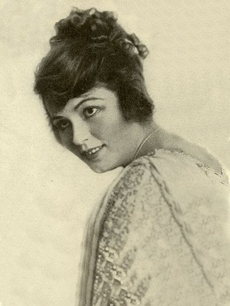 Picture of Ethel Teare