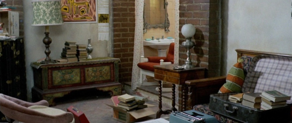 The Bird with the Crystal Plumage (1970)