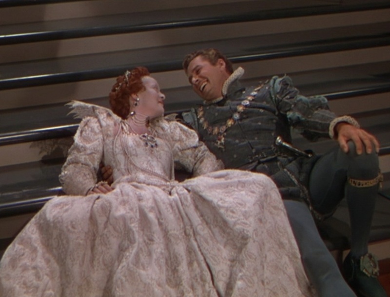 The Private Lives of Elizabeth and Essex (1939)