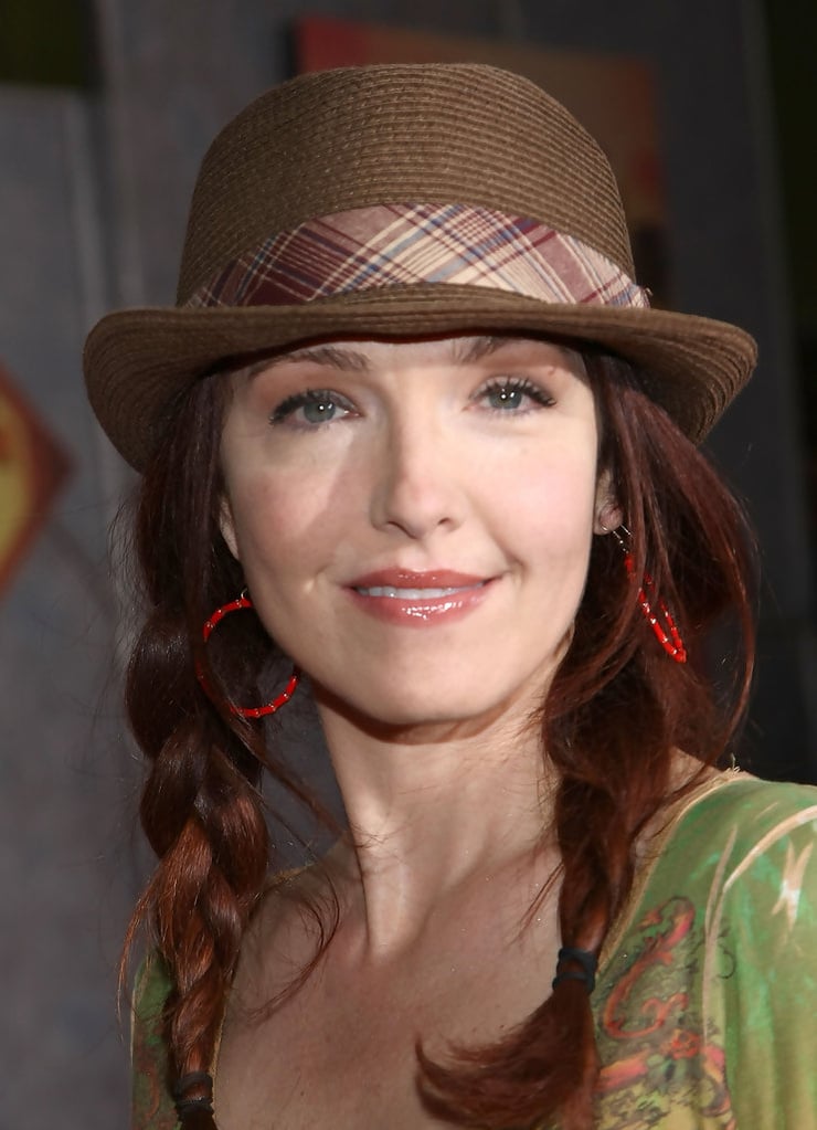 Next photo of Amy Yasbeck