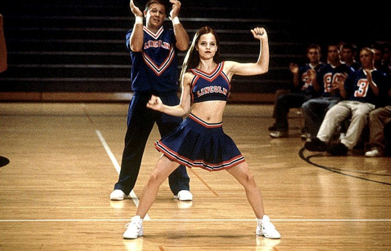 Mena Suvari
