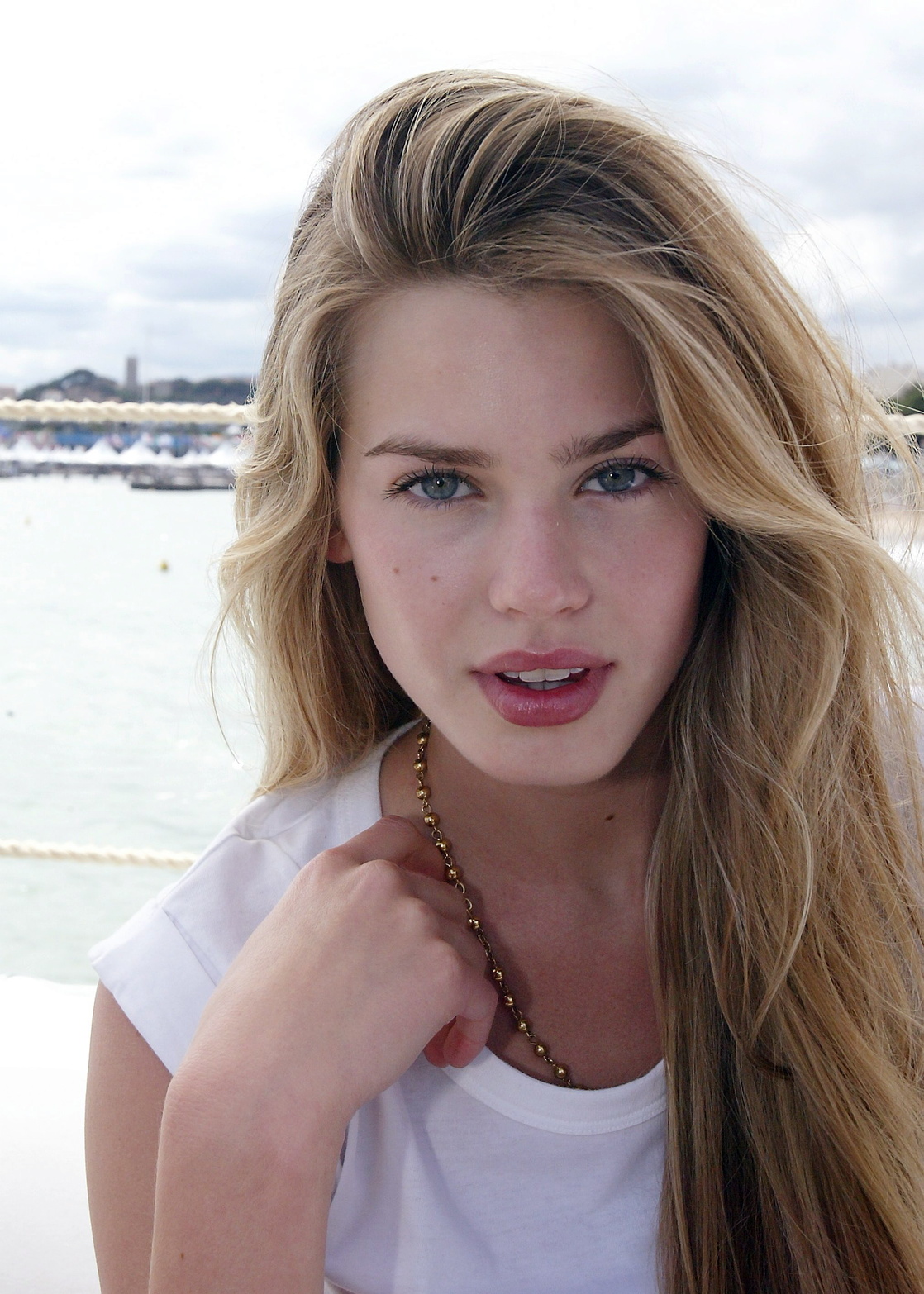 Vanessa Hessler Vanessa Hessler