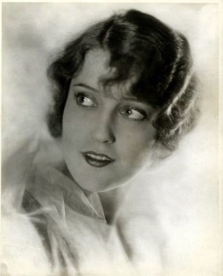 Picture Of Dorothy Gulliver