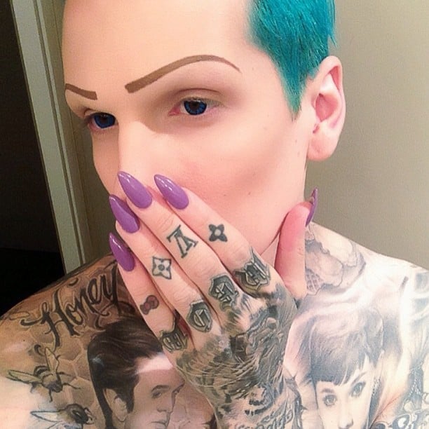 Тата стар. Джеффри Стар тату. Джеффри Стар без макияжа. Jeffree Star without Makeup. Джеффри Стар Татуировки на руке.