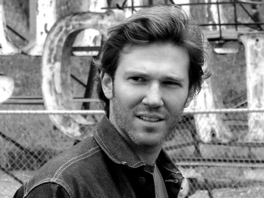 Picture of Loren Dean