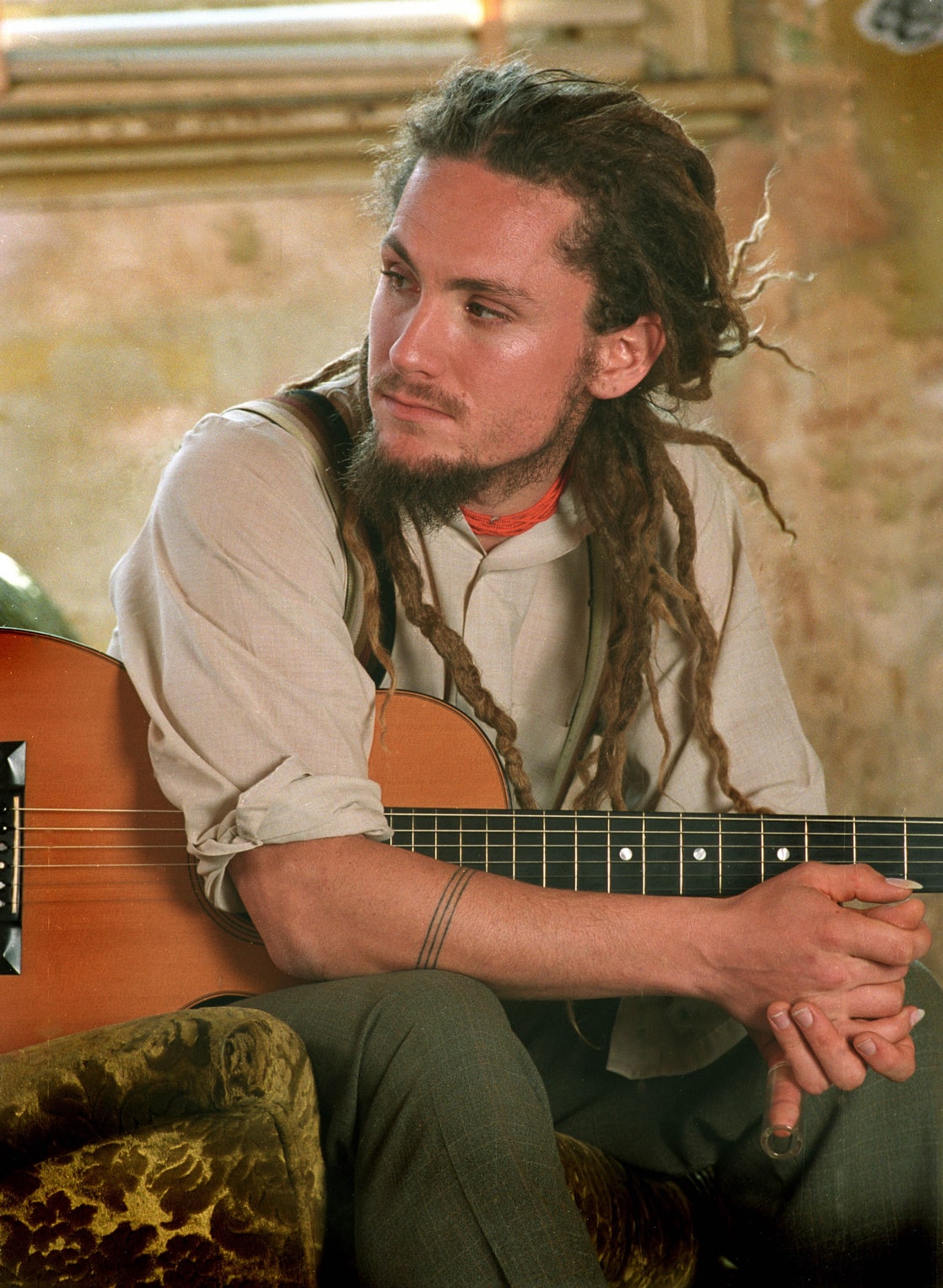 John butler. Прическа гитара. Ocean John Butler. John Butler (musician).