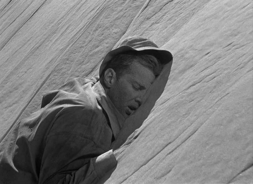 Sahara (1943)