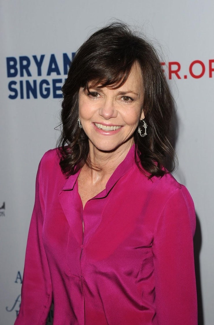 Picture of Sally Field.