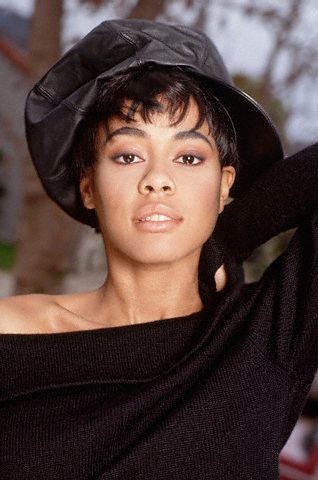 Picture of Lela Rochon