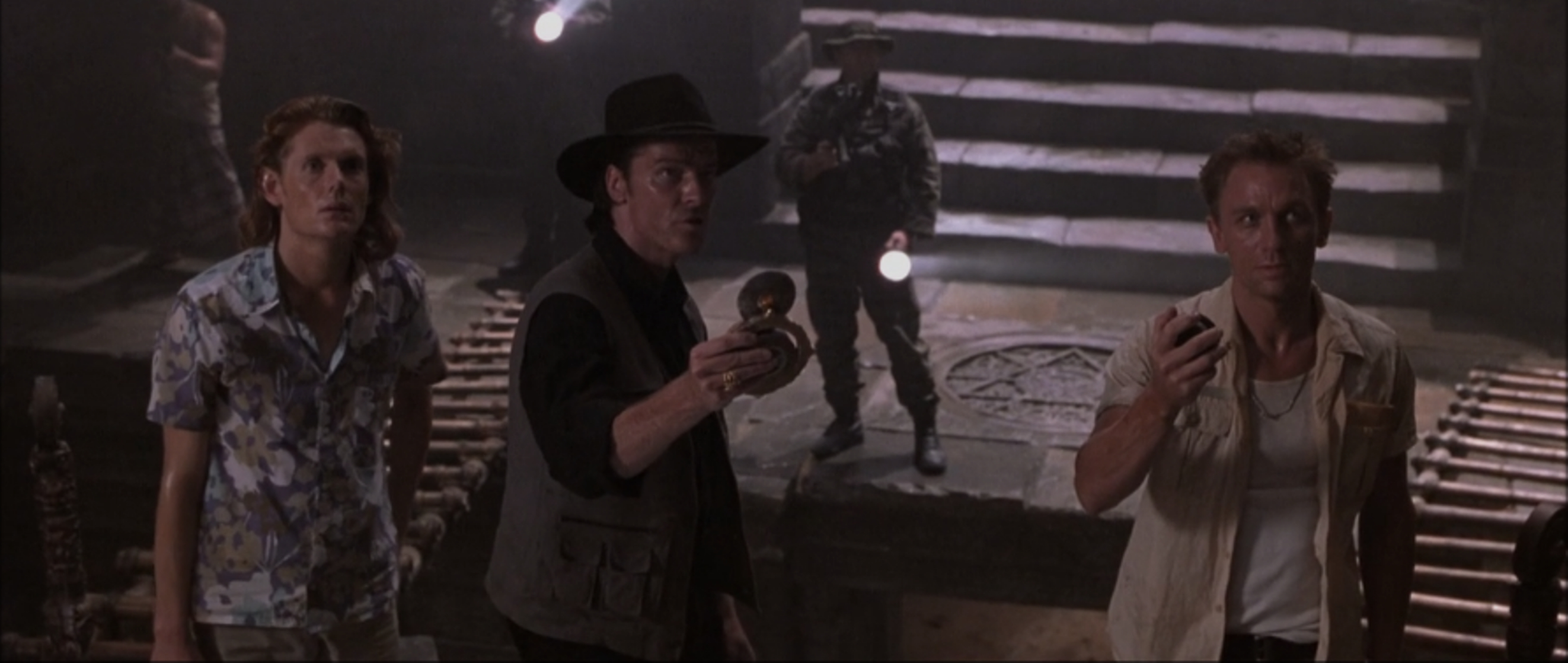 Lara Croft: Tomb Raider Lara Croft: Tomb Raider