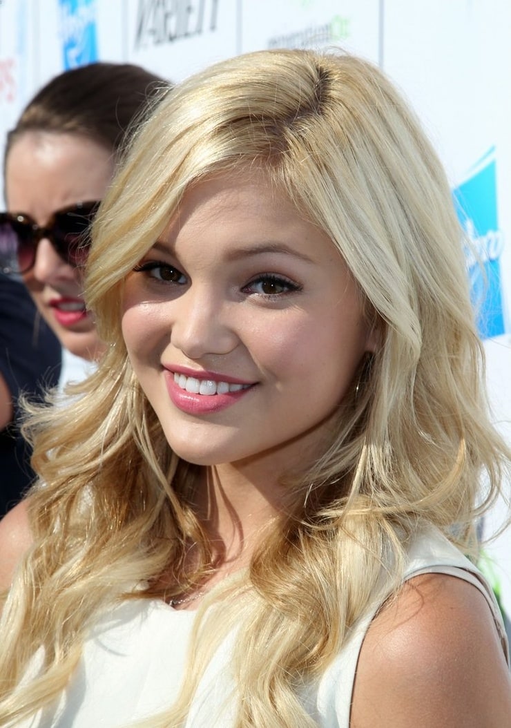 Picture of Olivia Holt.