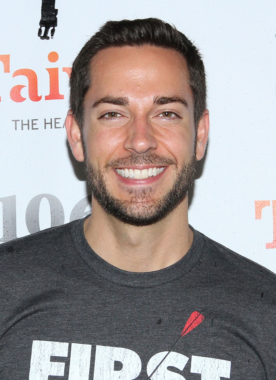 Next photo of Zachary Levi