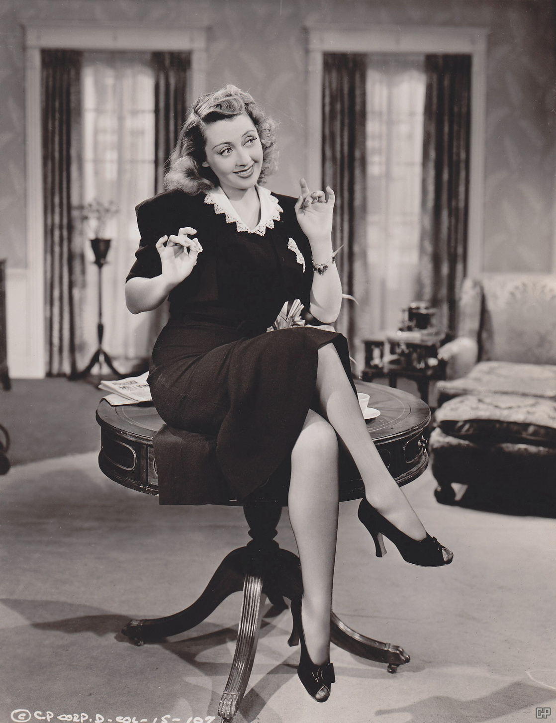 Joan Blondell image