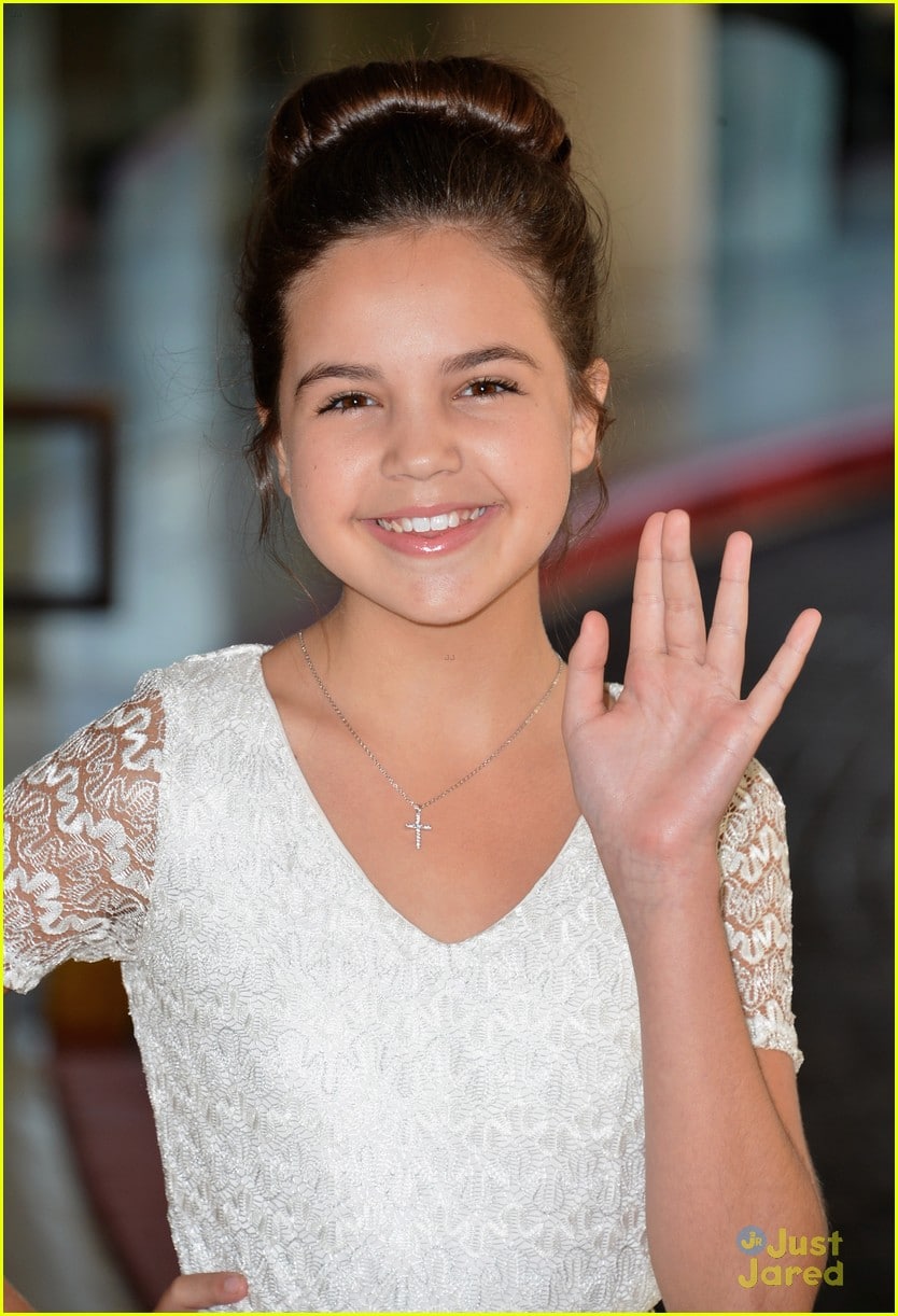 Bailee Madison Pics