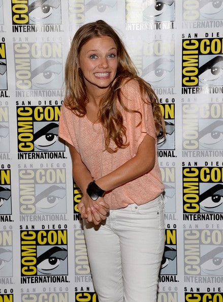 Tracy Spiridakos on chicago pd