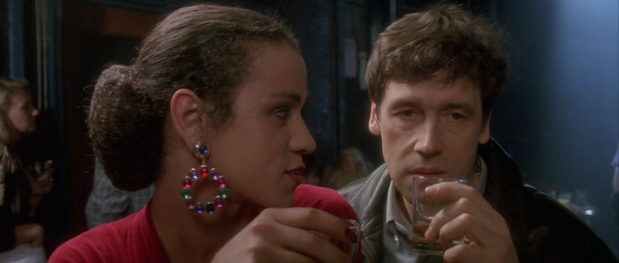 Jaye Davidson and Stephen Rea