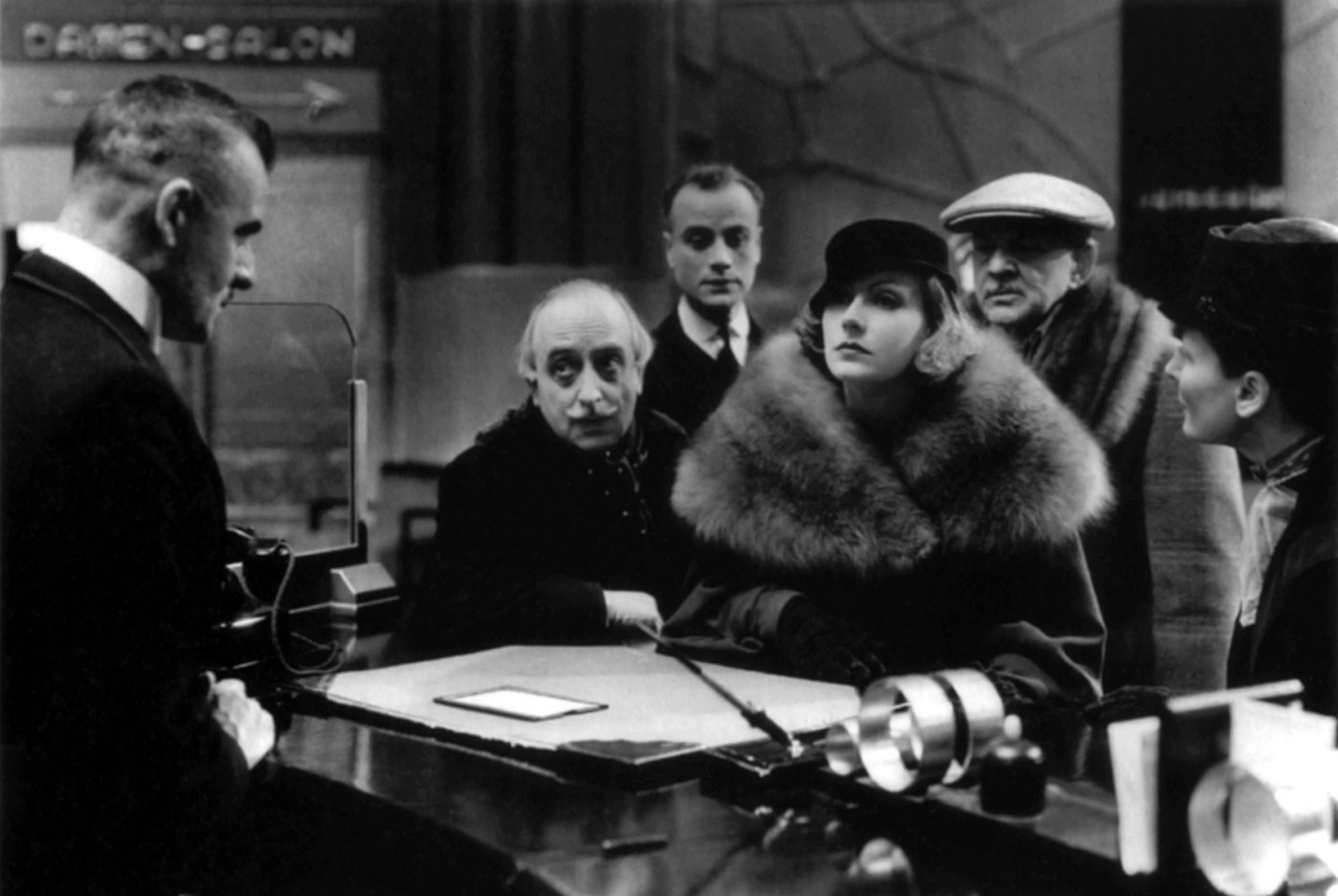 Grand Hotel (1932) Grand Hotel (1932)
