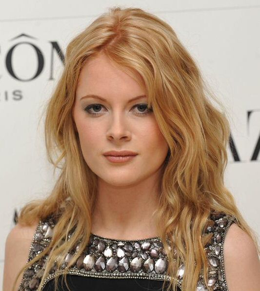 Next photo of Emily Beecham