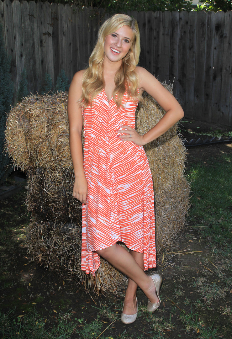 Caroline Sunshine image